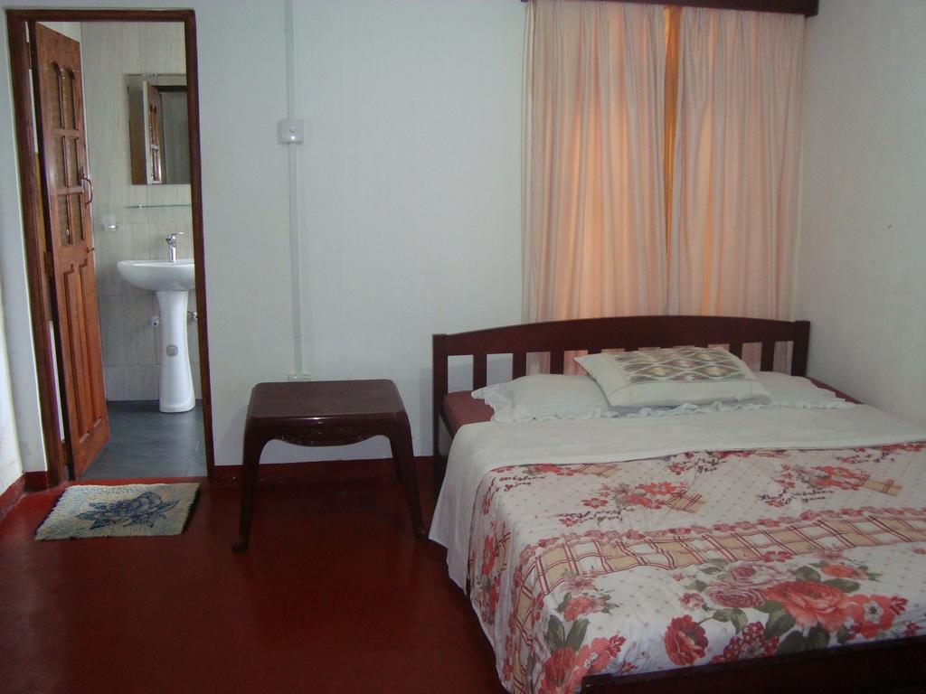 Andrews Hostel Нувара-Элия Номер фото