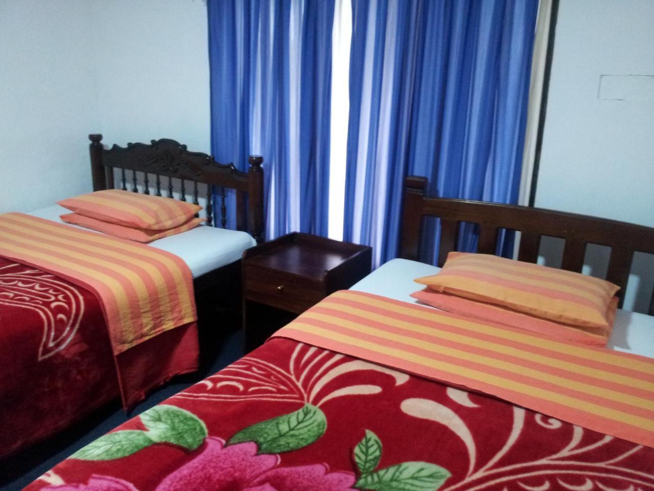Andrews Hostel Нувара-Элия Экстерьер фото