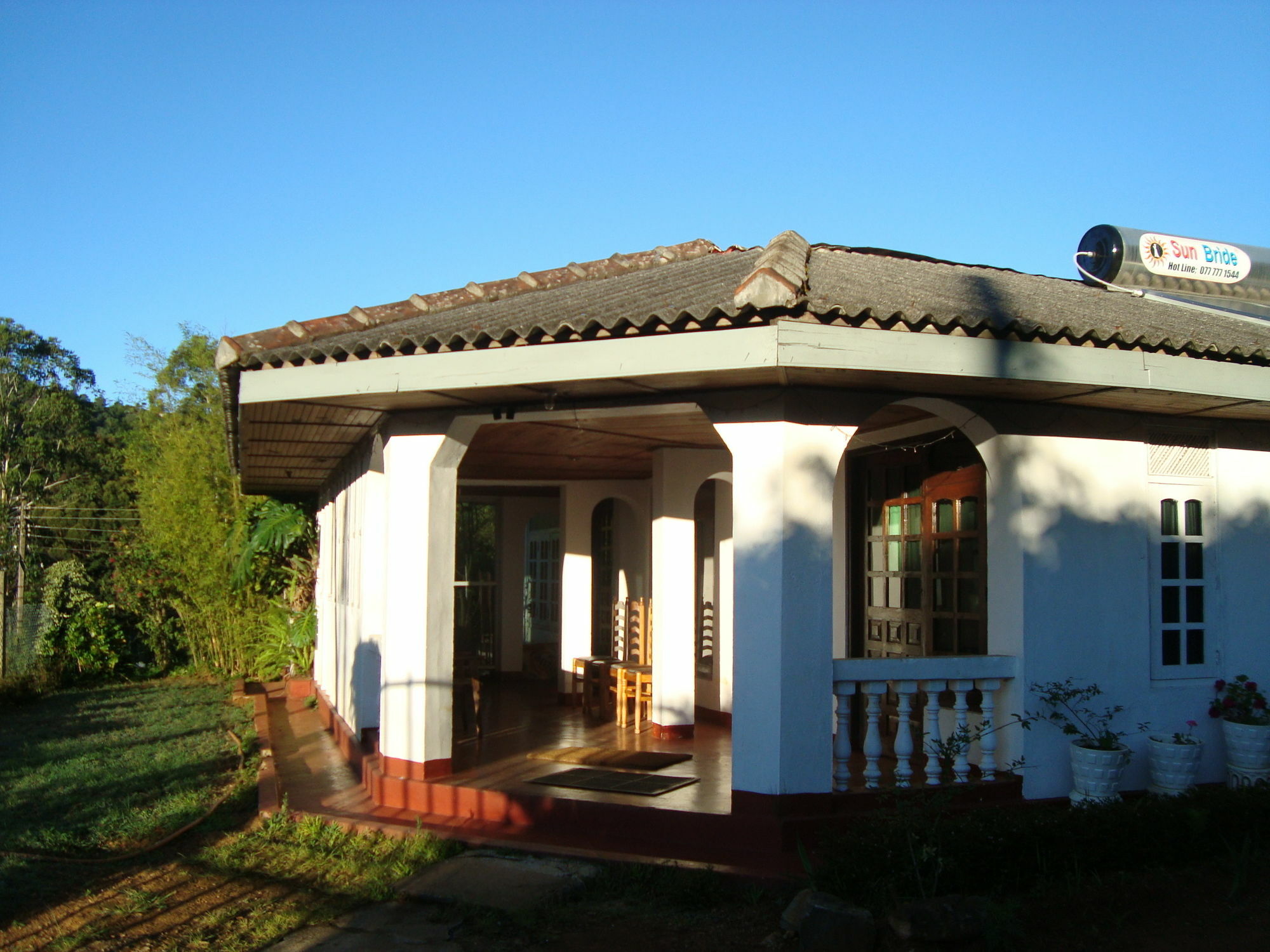 Andrews Hostel Нувара-Элия Экстерьер фото