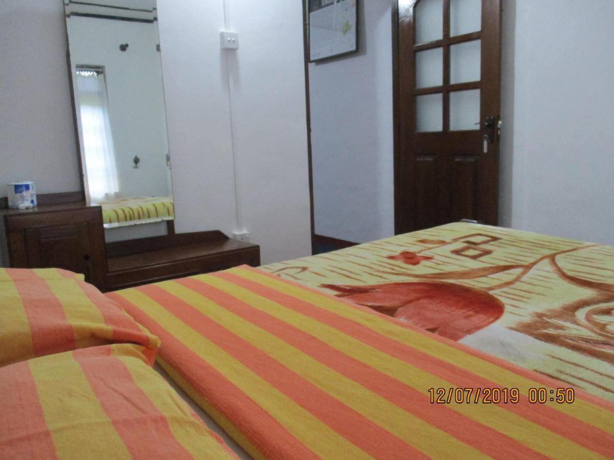 Andrews Hostel Нувара-Элия Экстерьер фото